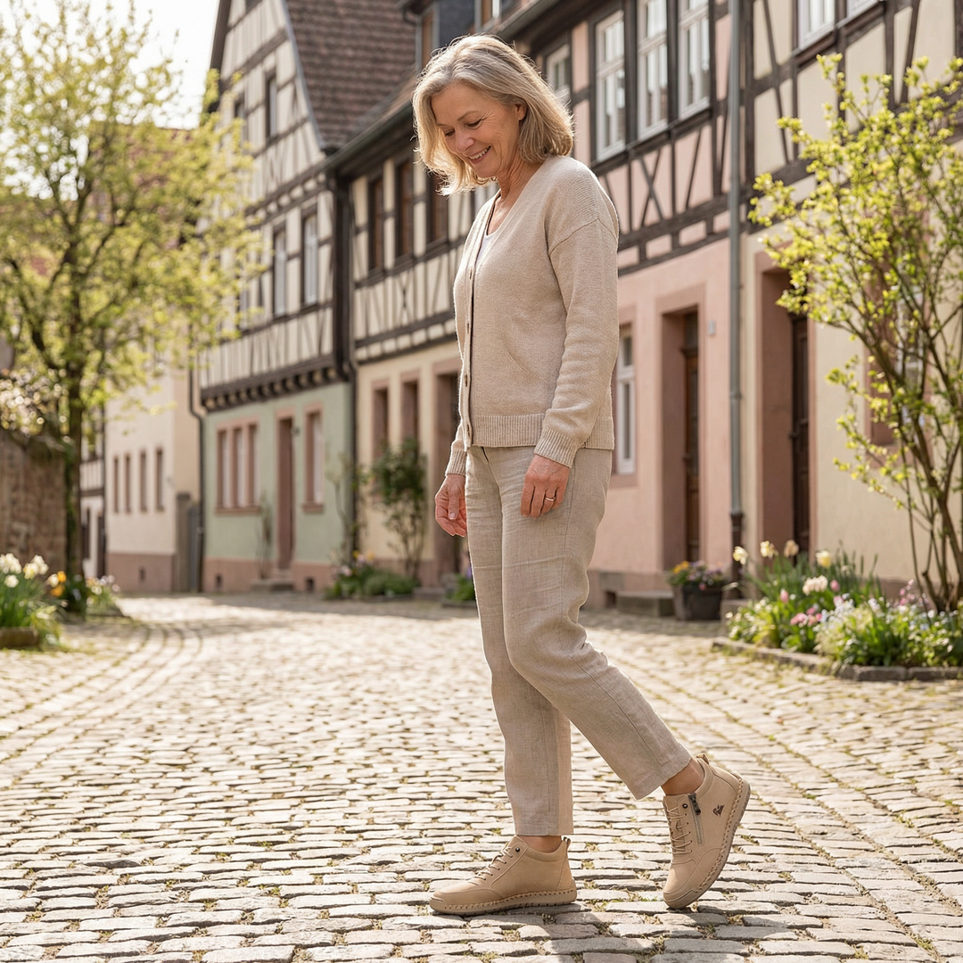 Mila — Comfortable & Supportive Sneakers with Zipper
